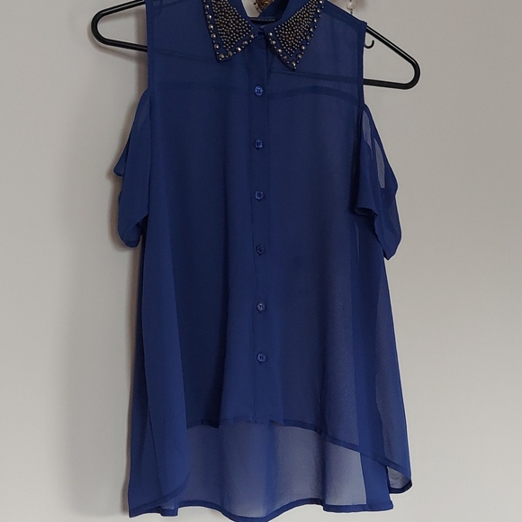 Cold shoulder blouse small - Picture 2 of 7